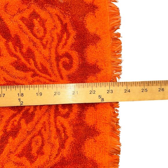 Vintage orange fringe 60s/70s Fieldcrest Hand Towel 16" x 24" - Picture 6 of 7